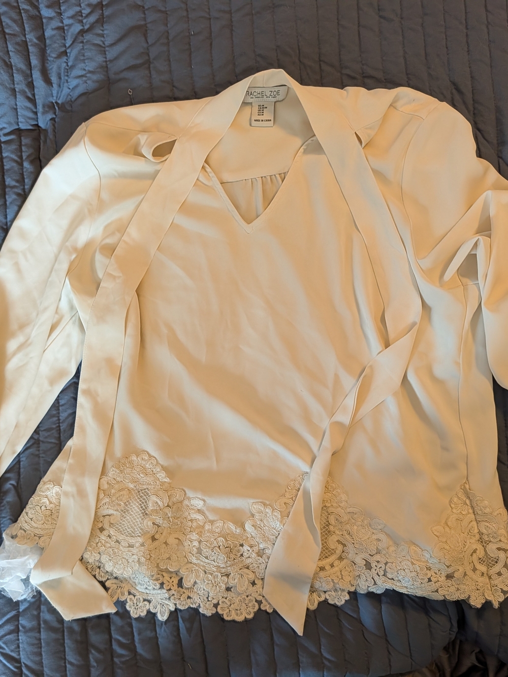 Rachel Zoe Cream V-Neck Lace-Hem Long Sleeve Blouse